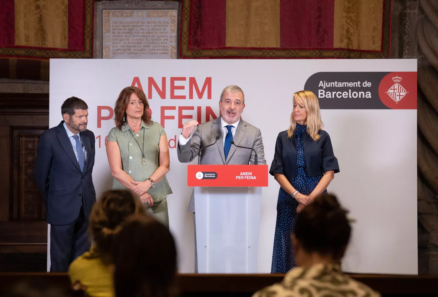 Albert Batlle, Laia Bonet, Jaume Collboni y Maria Eugènia Gay, en el Ayuntamiento de Barcelona / EP