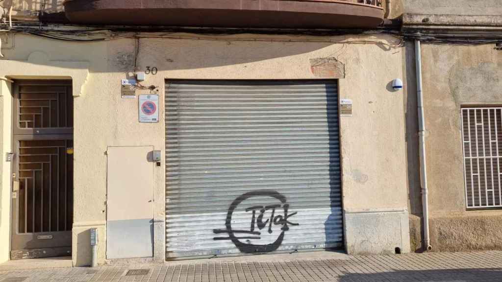 Exterior del club de cannabis del barrio de Coll i Pujol en Badalona / CEDIDA