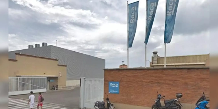 Entrada a la fábrica de Roca en Gavà / CG