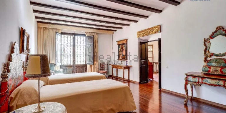 Una de las habitaciones de la casa / IDEALISTA