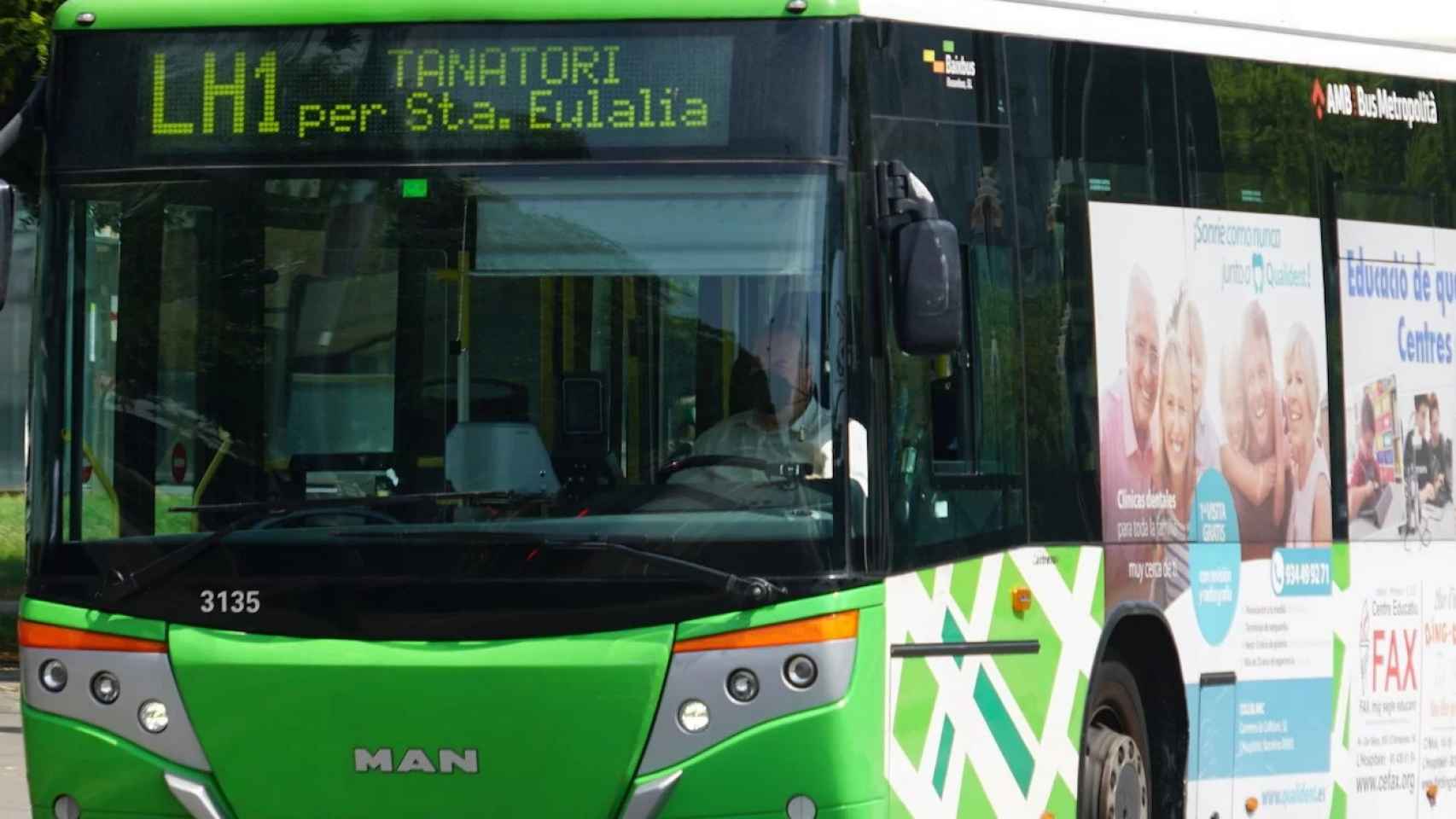 Un autobús de L'Hospitalet en una imagen de archivo