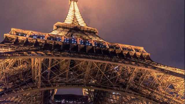 La Torre Eiffel en una imagen de archivo / ARCHIVO
