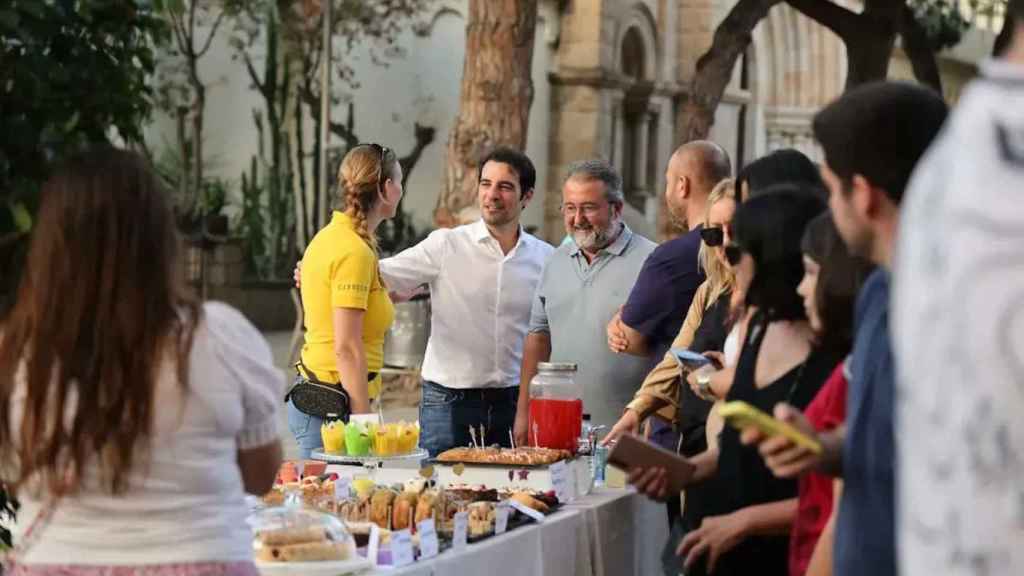 Manu Reyes con Nico Cerpa en un acto en Castelldefels / AJ CASTELLDEFELS