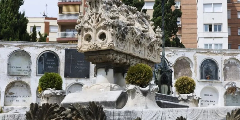 Cementerio viejo de Badalona / MUSEU DE BADALONA - ANTONIO GUILLÉN