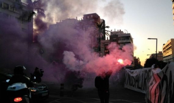 Protestas feministas en la calle Travessera de Dalt / VAGA FEMINISTA GRÀCIA vía TWITTER