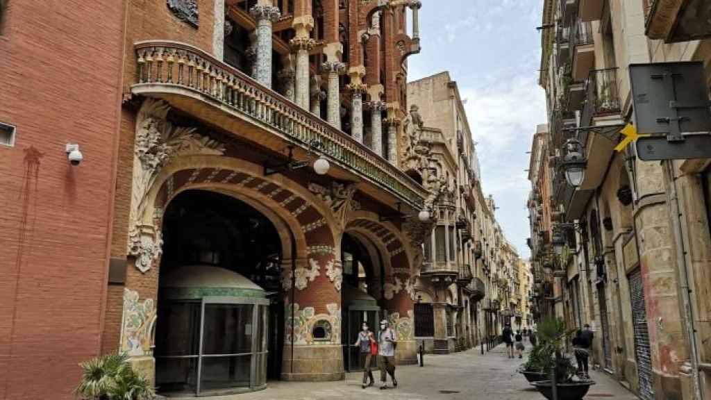 Fachada del Palau de la Música, en el Gòtic, en una imagen durante la pandemia / G.A