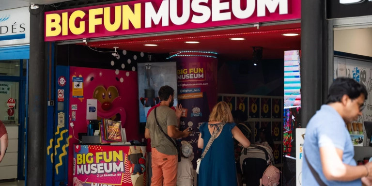 Entrada del Big Fun Museum de Barcelona / LUIS MIGUEL AÑÓN