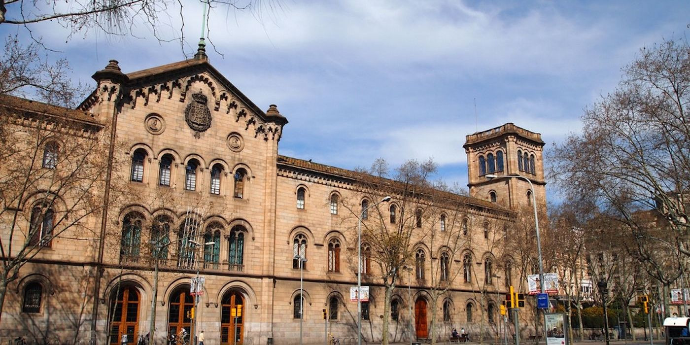 Edificio histórico de la Universitat de Barcelona (UB) / UB