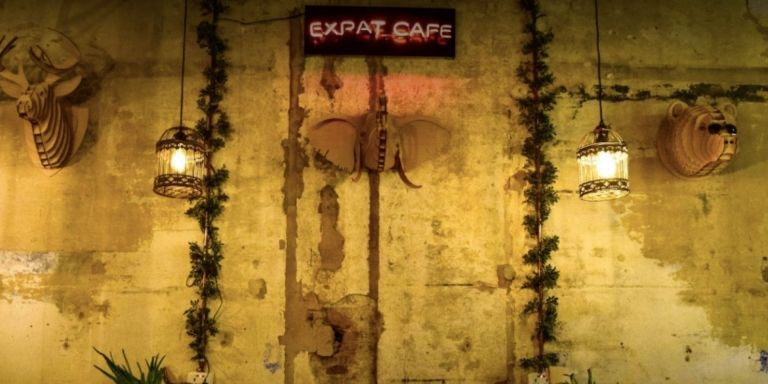 Expat Café de plaza Reial / EXPAT