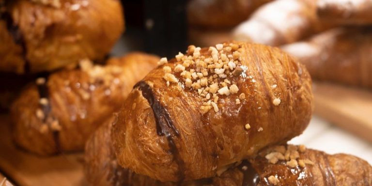 Croissants de gianduja con crocante de almendra de Baluard Barceloneta / INSTAGRAM