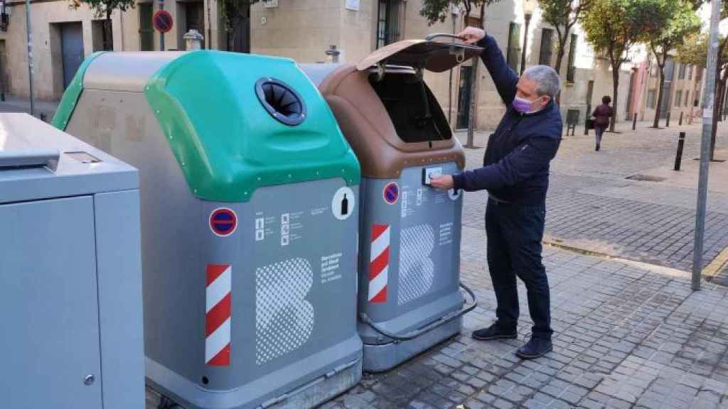 Algunos de los contenedores inteligentes instalados en Barcelona