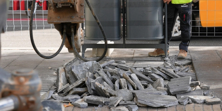 Obras de pavimentación en Barcelona / AJ BCN