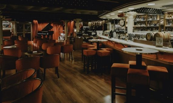 Vista del interior del Jazz Club Milano, que ha lanzado una campaña de mecenazgo para evitar su cierre definitivo/ MILANO