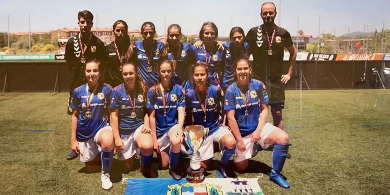 Equipo femenino del Sant Gabriel que ganó la Copa Catalunya en 2019 / CEDIDA