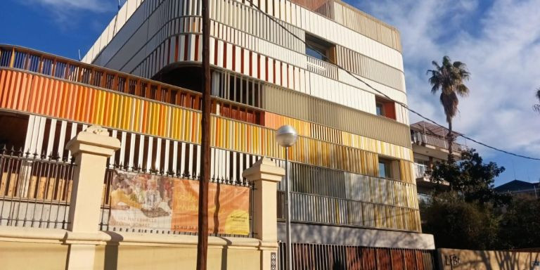 Exterior del Liceo Francés de Barcelona / METRÓPOLI