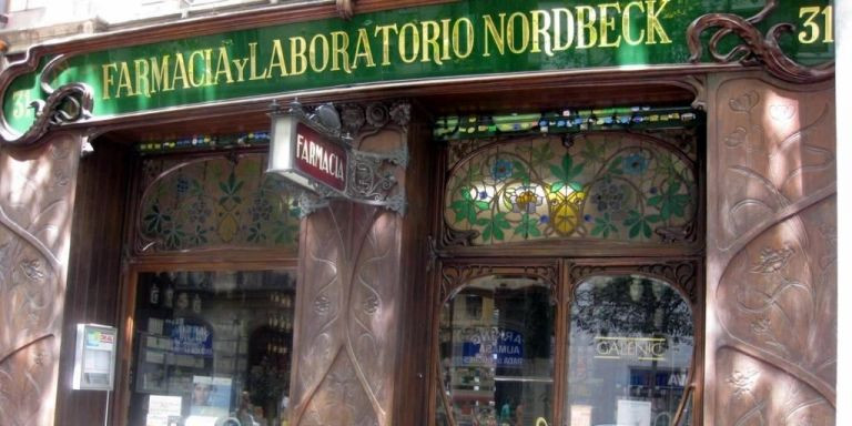 Exterior de la Farmàcia Nordbeck, datada del año 1905