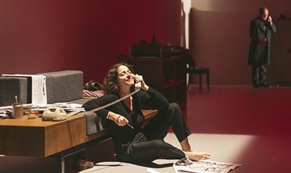 Nora Navas protagoniza 'El quadern daurat', que se puede ver a través de su plataforma online / TEATRE LLIURE