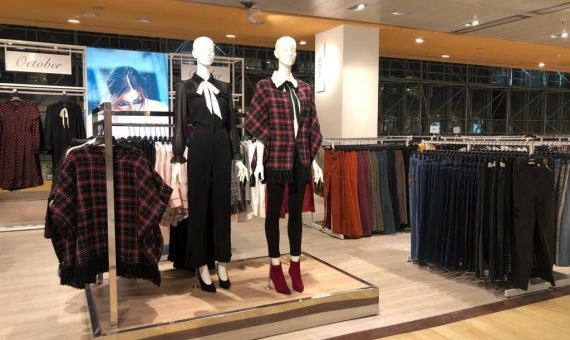 Moda de mujer del outlet de El Corte Inglés de Can Dragó