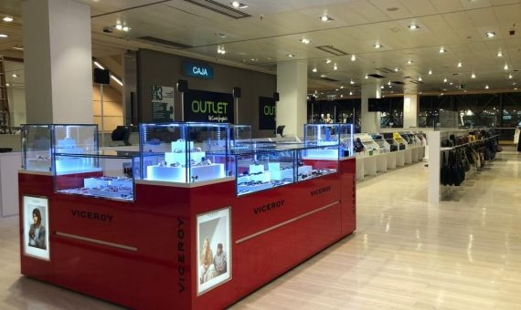 Cajas del outlet de El Corte Inglés de Can Dragó