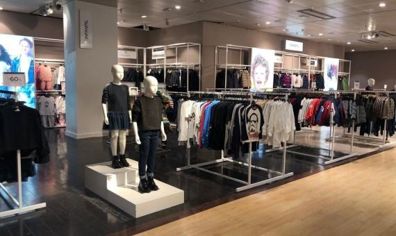 Moda infantil del outlet de El Corte Inglés de Can Dragó