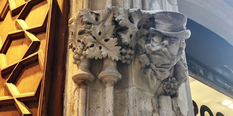 Detalle de una columna de la casa Francesc Marí i Puig / INMA SANTOS