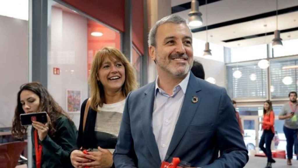 El primer teniente de alcaldía Jaume Collboni junto a la teniente de alcaldía de Transición Digital Laia Bonet / EFE