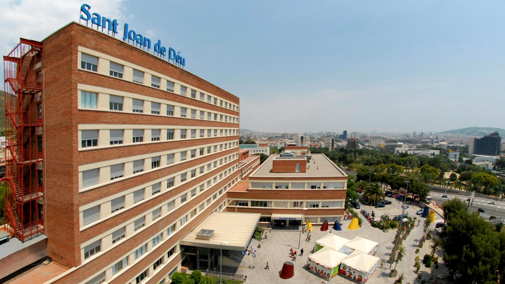 Imagen de la fachada del hospital de Sant Joan de Déu