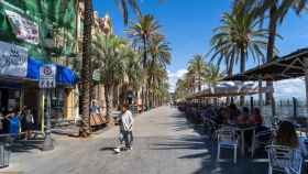 El paseo marítimo de Badalona