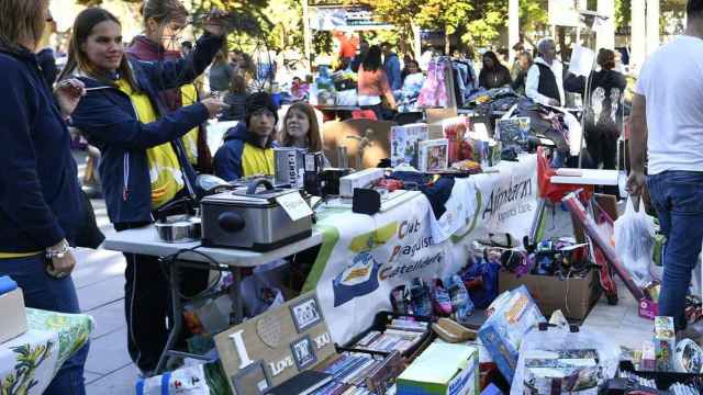 La plaza de la Iglesia acoge el próximo 18 de noviembre el mercadillo de segunda mano 'MeRRRcafels'