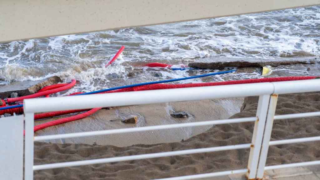 Playa de la Nova Mar Bella en Barcelona tras la borrasca Ciarán