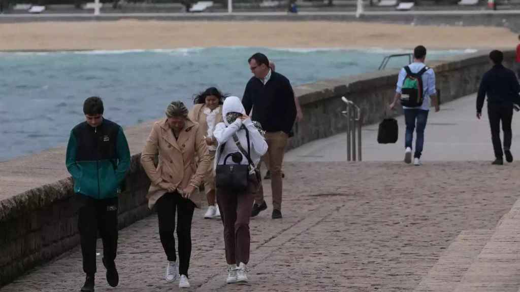 Fuertes vientos por la llegada de una borrasca a Barcelona