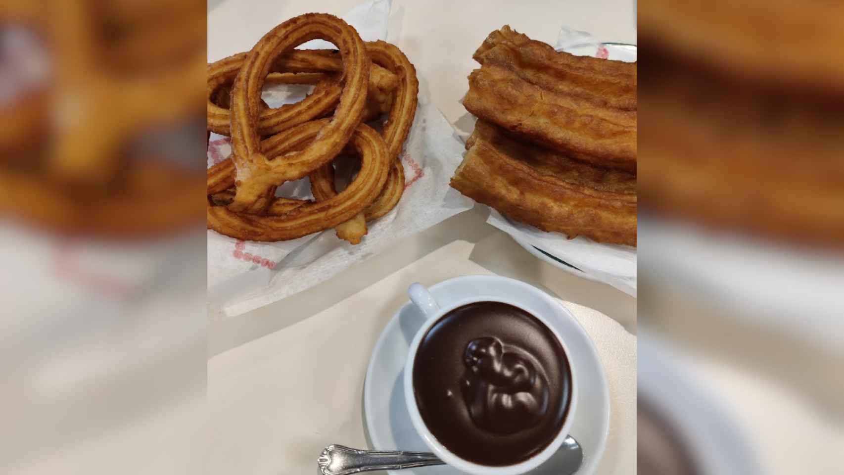 Churros, porras y chocolate caliente de la Xurrería Manchega de Santa Coloma