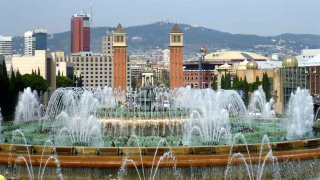 La Font Màgica de Montjuïc, lanzando agua