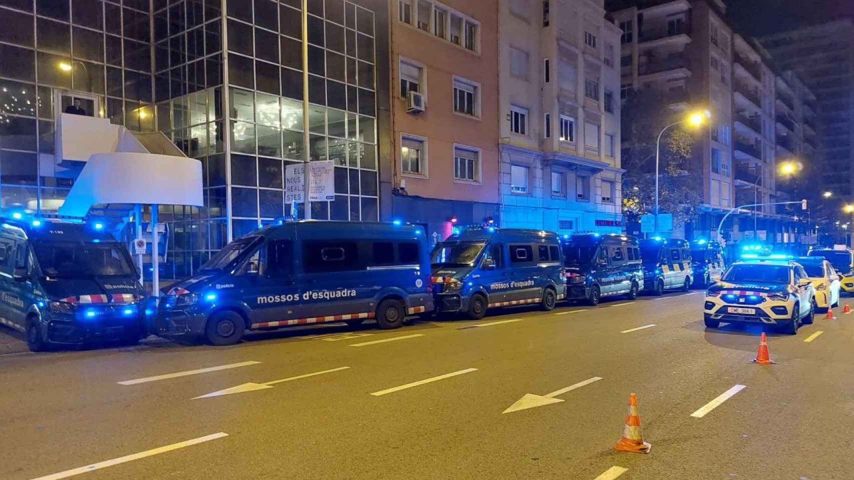 Redada nocturna en una discoteca árabe de Les Corts