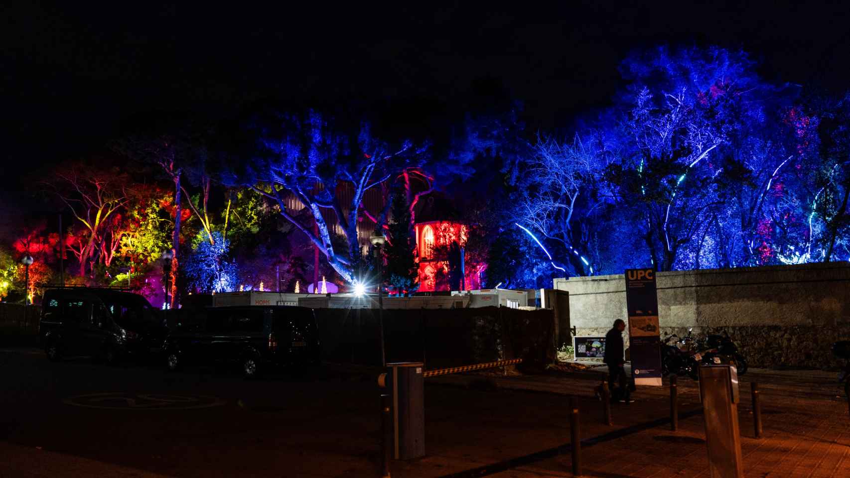 Manifestación contra 'Natura Encesa' en Jardins Torre Girona