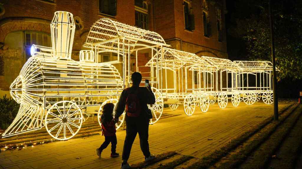 Decoraciones navideñas en el recinto modernista de Sant Pau en Barcelona