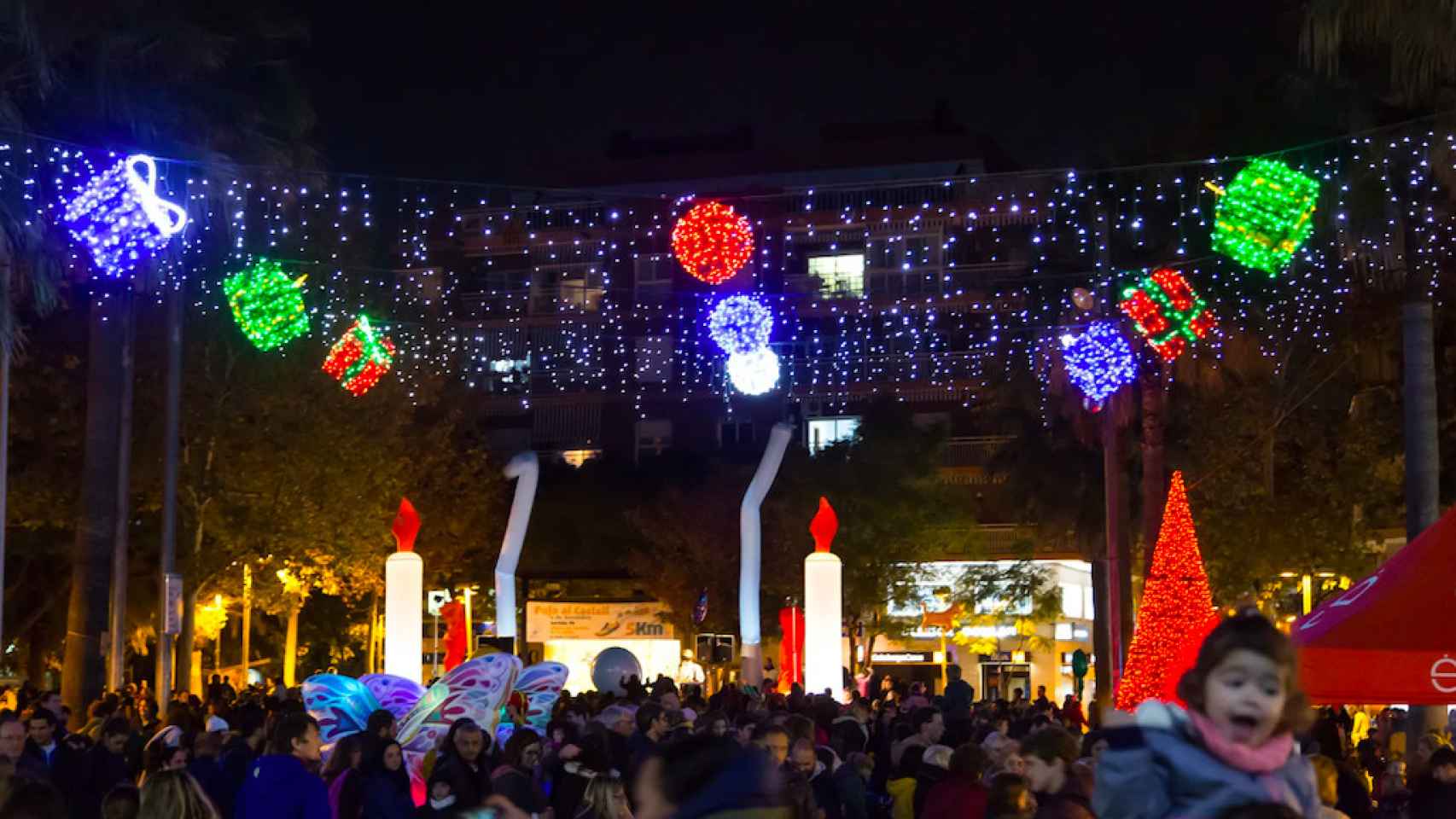 Luces de Navidad en las calles de Castelldefels en años anteriores