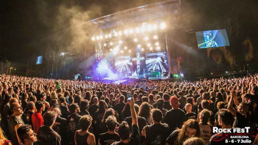 Asistentes a una edición del Rock Fest en Santa Coloma