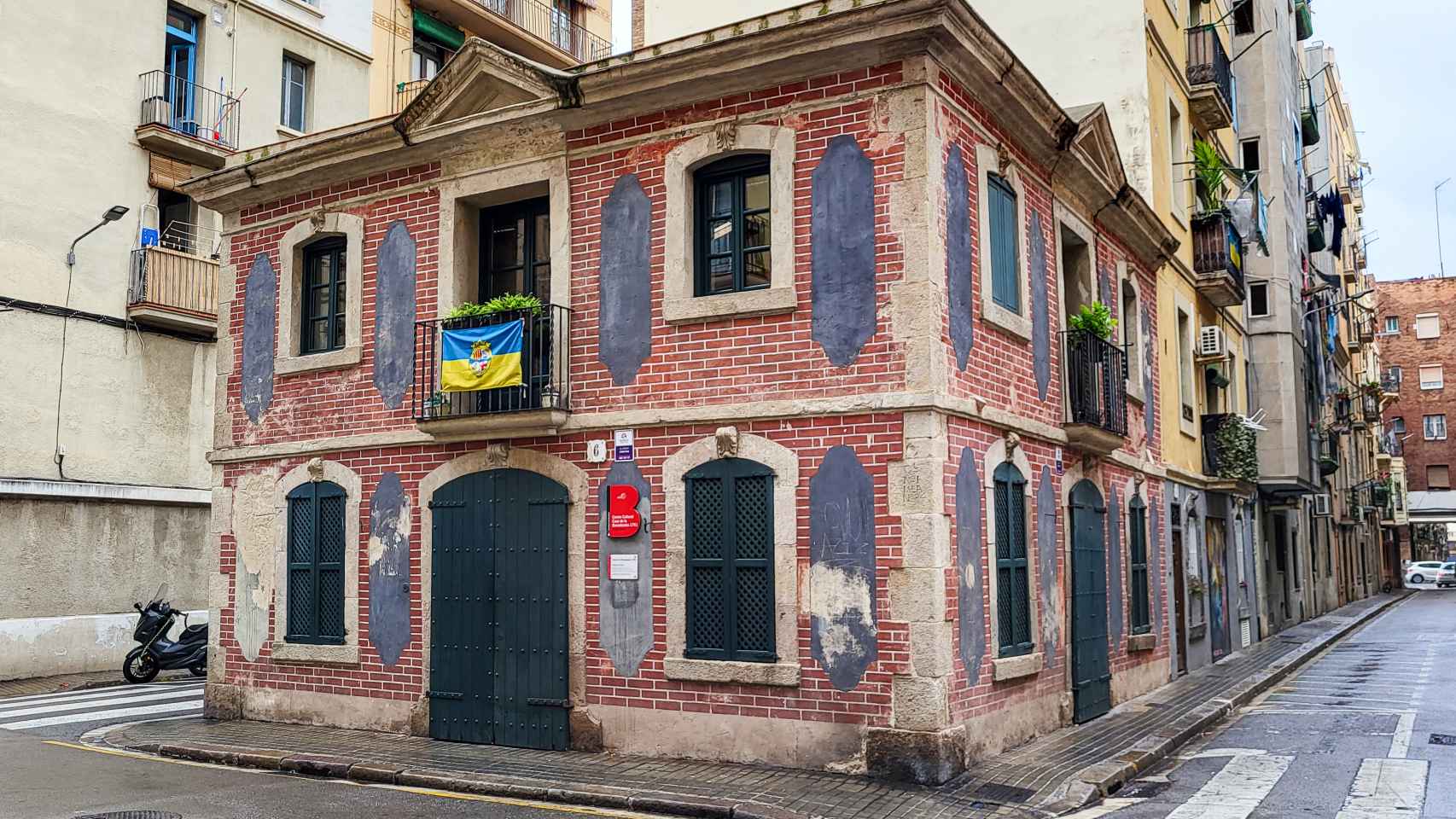 La Casa de la Barceloneta, la única del siglo XVIII que conserva su fachada original