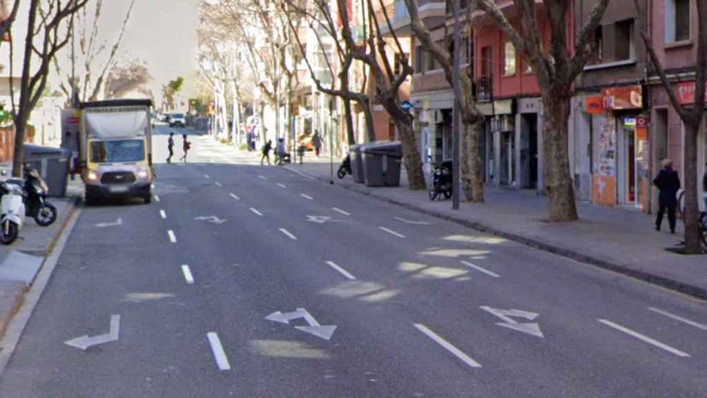 Tramo de la calle de Escòcia comprendido entre la calle de Pardo y la avenida Meridiana