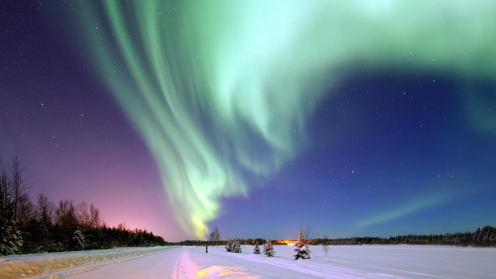 Imagen de archivo de una aurora boreal