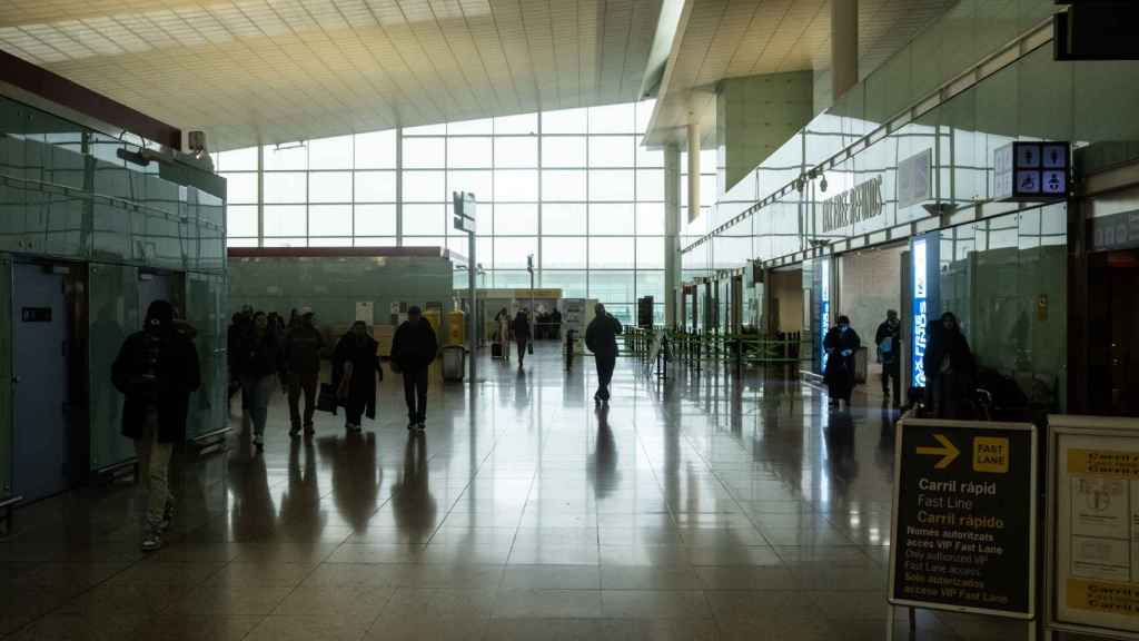 Interior de una terminal del aeropuerto de Barcelona