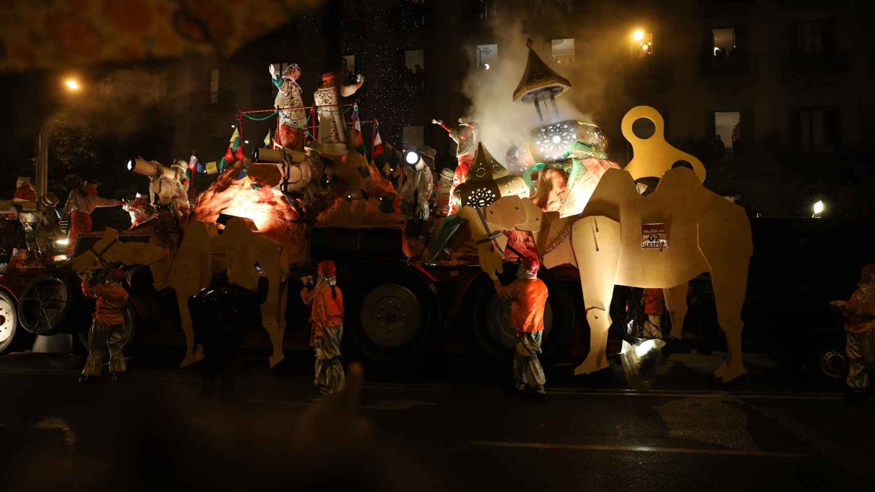 Los Reyes Magos saludan a los barceloneses, en 2024