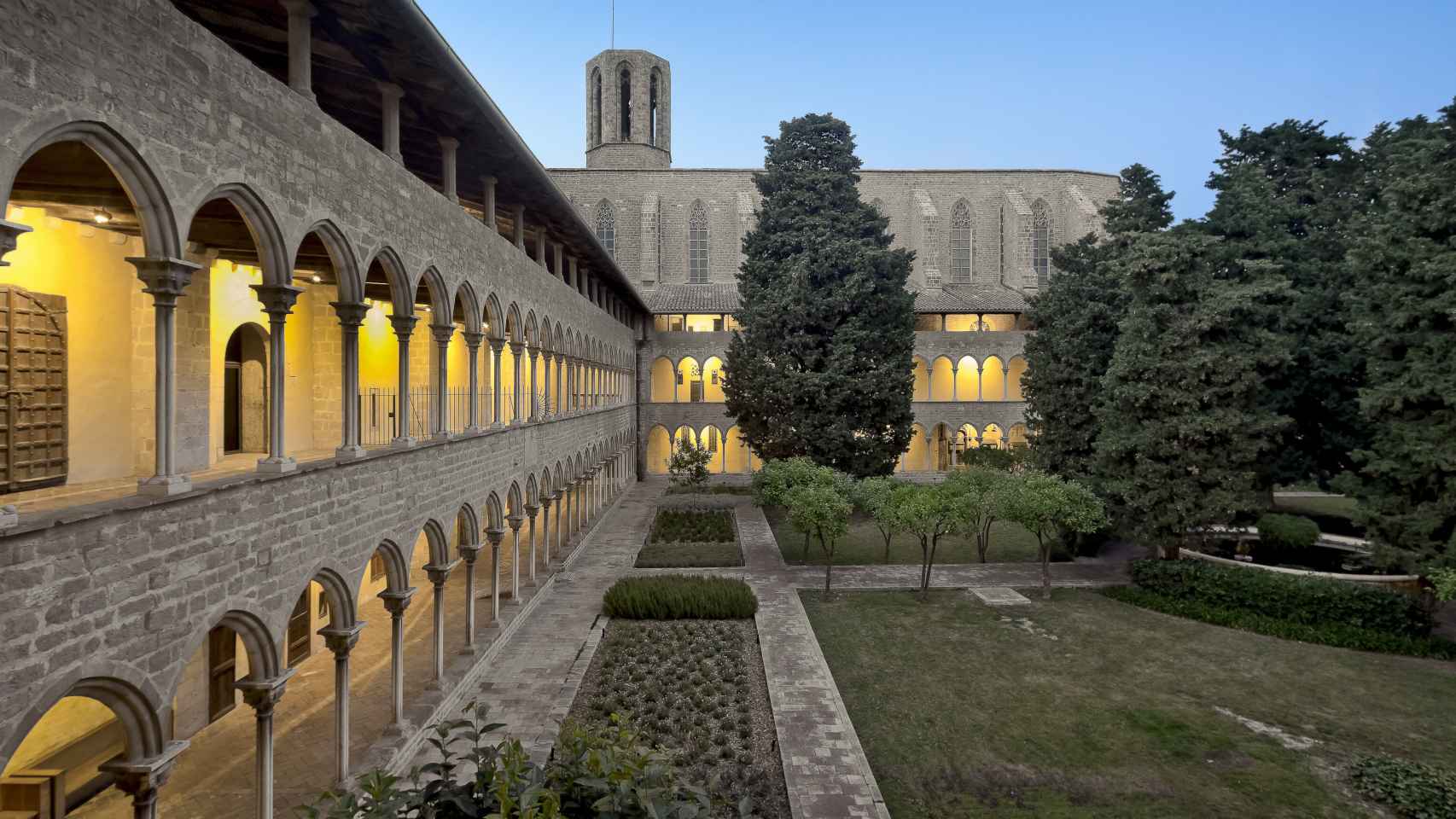 Interior del Monasterio de Pedralbes de Barcelona