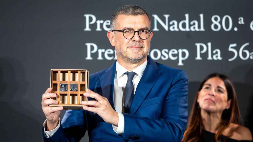 El periodista e historiador barcelonés Jaume Clotet tras ganar el 56 Premi Josep Pla