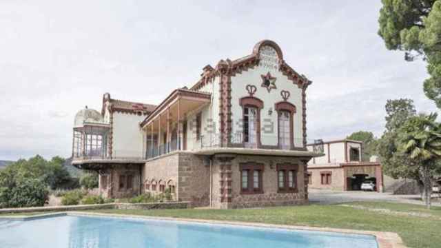 Palacete modernista que ha comprado Rosalía en Manresa
