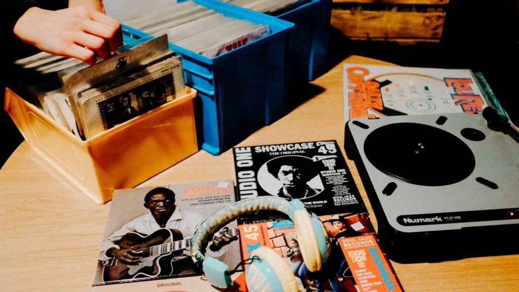 Vinilos en 'Hola Sundays!'