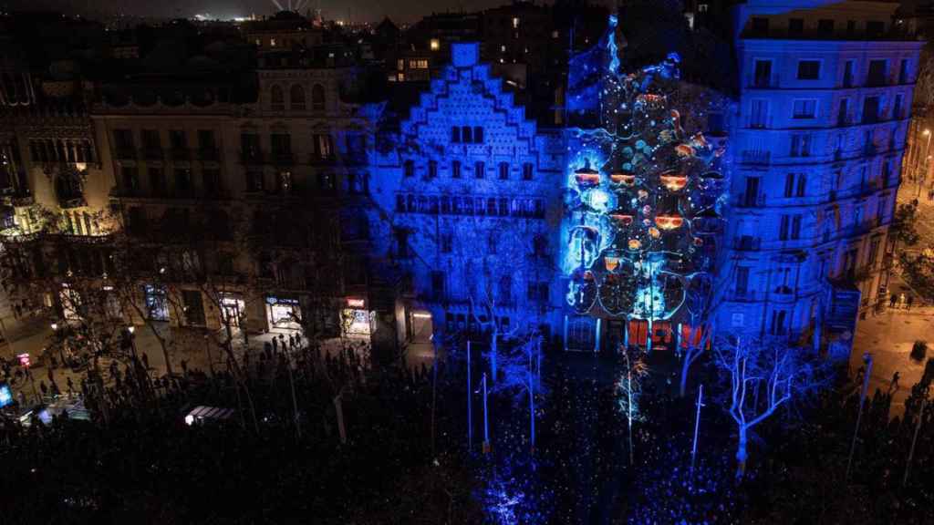 Un momento del 'mapping' en el Passeig de Gràcia