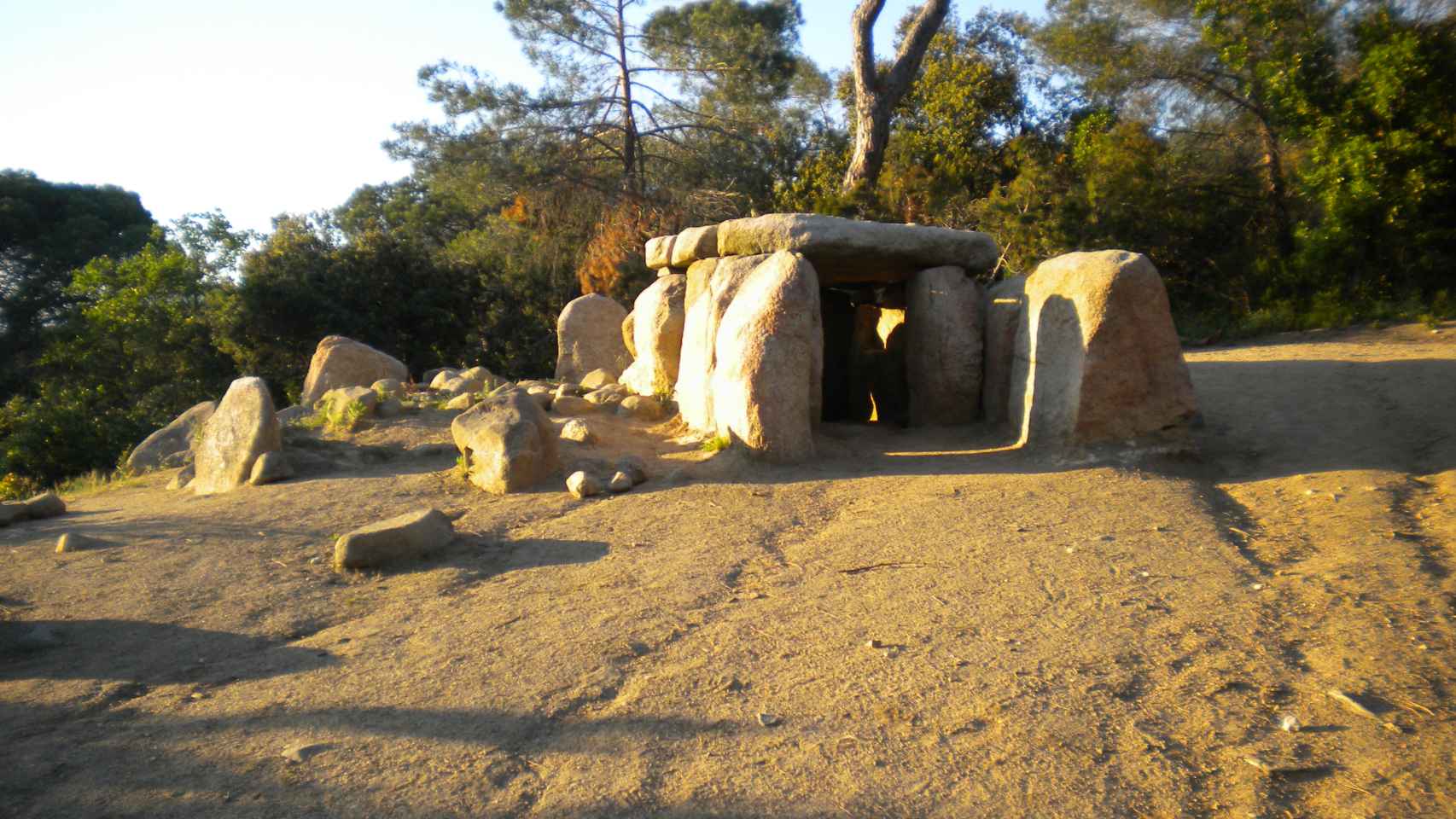 El Dolmen de Ca l'Arenes