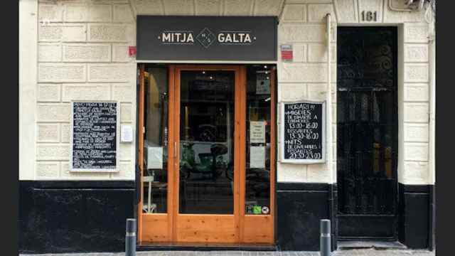 Restaurante Mitja Galta ubicado en la Bordeta, Sants-Montjuïc